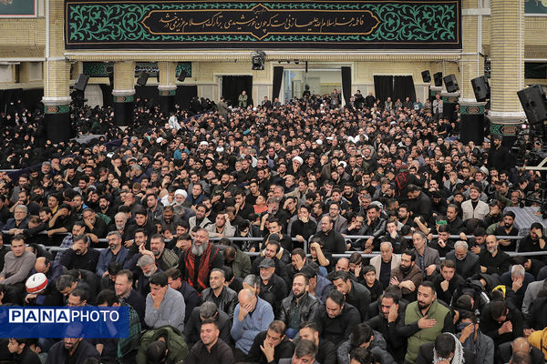 مراسم عزاداری شب شهادت حضرت فاطمةالزهرا سلام‌الله‌علیها در حسینیه امام خمینی(ره)