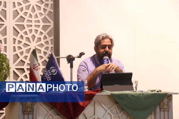 کارگاه خبرنویسی با مدیرعامل خبرگزاری پانا در مشهد