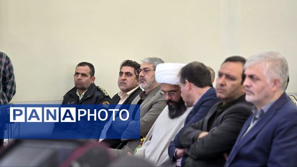 کلنگ نخستین مدرسه زنده‌یاد پیام راهب در قمصر به زمین زده شد