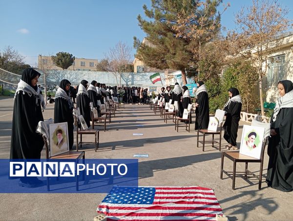 همبستگی نسل امروز با آرمان‌های انقلاب در راهپیمایی ۱۳ آبان باخرز