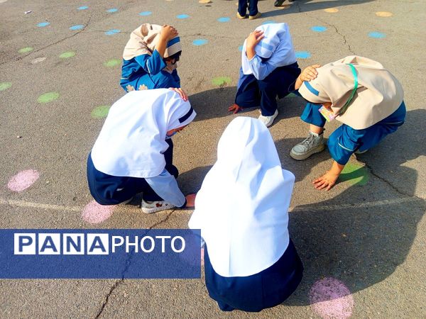 مانور زلزله در دبستان سمیه