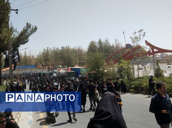 عزاداری عاشورای حسینی در میدان قتلگاه بیرجند 