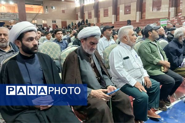 حضور پرشور دختران و پسران شهریار در روز استکبار ستیزی