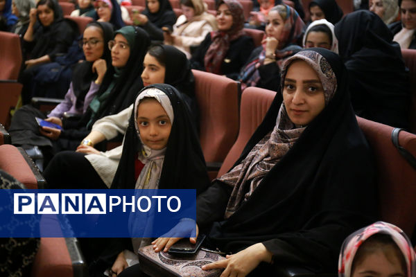 جشن روز دختر برای بانوان اهل رسانه