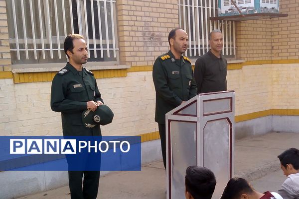 مراسم گرامیداشت شهید مقاومت در دبیرستان‌های پسرانه شهرستان خلیل‌آباد