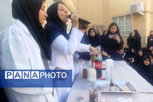 دانش‌آموزان با دستان خود، اسرار علم را گشودند