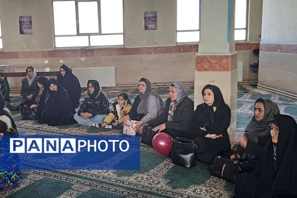 برگزاری جلسه آموزش خانواده در دبیرستان شهید احمدی روشن پیشوا