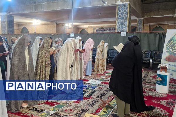 فشافویه میزبان خلوت عاشقانه دانش آموزان در نخستین روز اعتکاف همزمان با ولادت حضرت علی (ع)