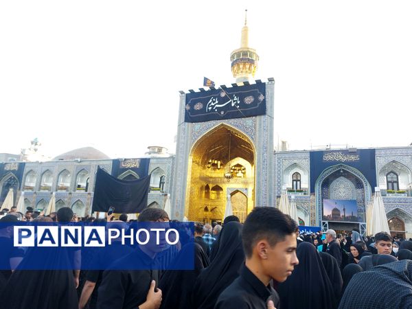 مراسم خطبه خوانی شام شهادت امام رضا(ع) در ایوان ولیعصر صحن پیامبر اعظم (ص)