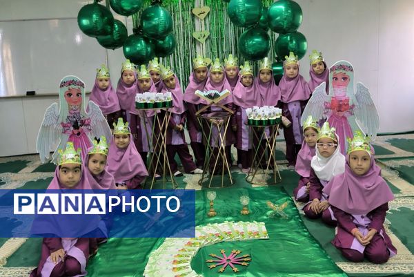 جشن قرآن پایه اول در دبستان دخترانه امام هادی (ع)