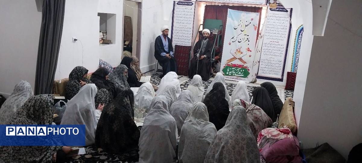 بانوان فدافن  زمزمه‌های ایمان در خلوت نورانی اعتکاف مسجد جامع