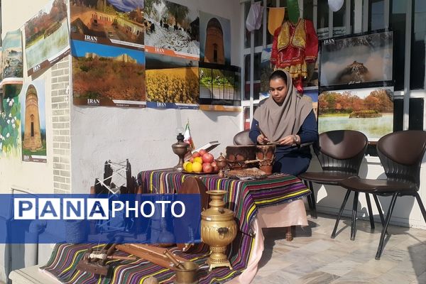 جشن هفته مازندران در دبیرستان نجم قائمشهر