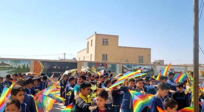 روز جهانی کودک؛ روز تجلیل از آینده سازان کوچک در مروست
