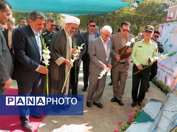 نواختن زنگ سپاس معلم در هنرستان محمودیه بجنورد