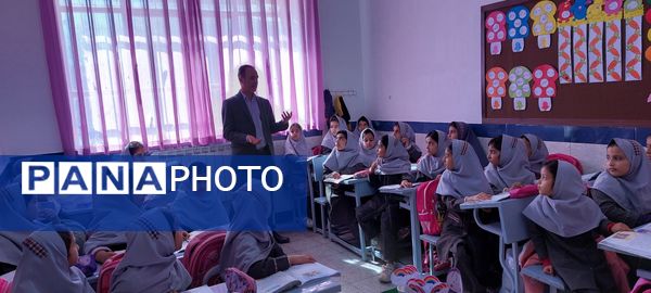 بازدید راهبر آموزشی از دبستان شهید نجفی فدافن