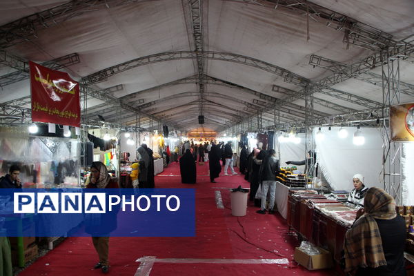 نمایشگاه شب یلدا در باغ دولت‌آباد یزد