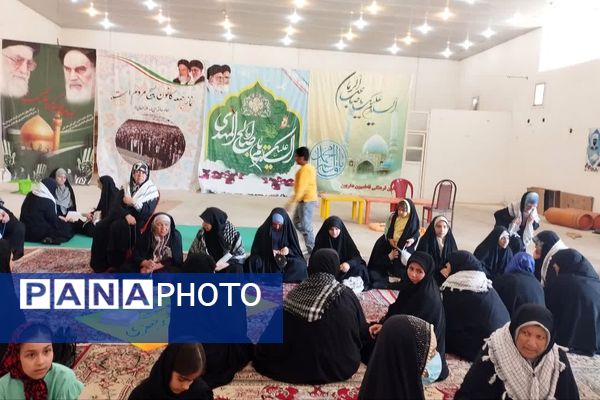 محفل قرآنی و حلقه صالحین در پایگاه مقاومت حضرت زینب (س) داریون 