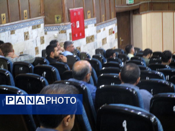 برگزاری جلسه آموزشی مشاوران استان البرز با محور تبیین برنامه‌های حوزه مشاوره در کانون شهید فهمیده کرج