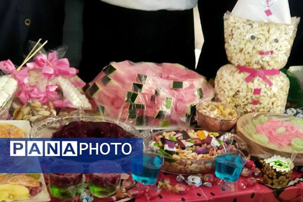 برگزاری مراسم جشن یلدا در مدرسه مهرآیین و مدرسه مریم بهارستان۲