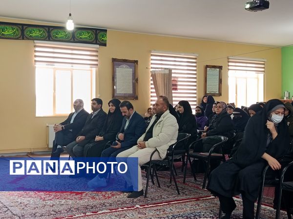 نواخته شدن زنگ هفته پژوهش در دماوند