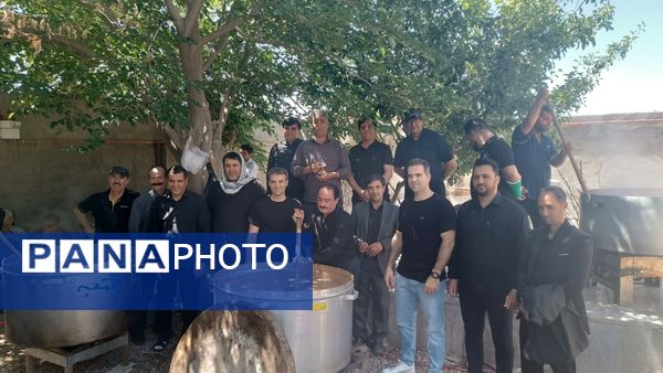 تعزیه‌خوانی روز عاشورا در روستای سلطان میدان خراسان رضوی