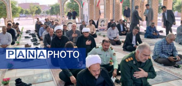  غبارروبی مزار شهدای شهرستان خلیل آباد
