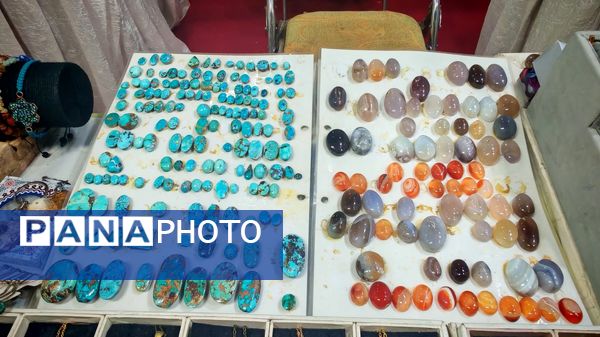 نمایشگاه خدمت 46 به مناسبت هفتهٔ بسیج در نیشابور 