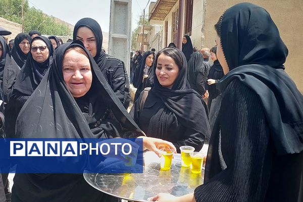 مراسم عزاداری و زنجیرزنی روز عاشورا در روستای جعفرآباد بوانات
