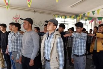 آموزش عملی درس آمادگی دفاعی پایه نهم در سفیددشت