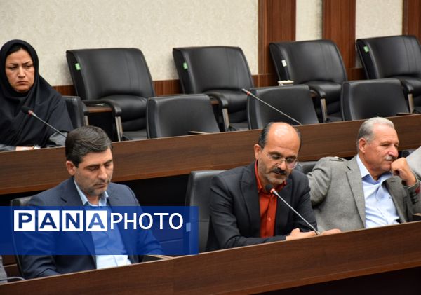 نشست هم‌اندیشی دستگاه‌های اجرایی با محوریت پروژه‌های عمرانی در تربت‌حیدریه