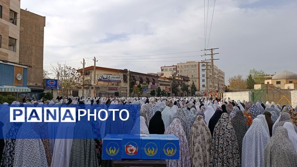 تجلی وحدت و همدلی در صفوف نماز عید فطر ملارد