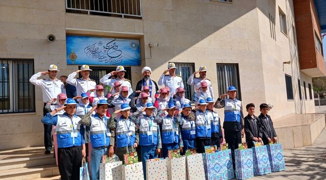 همیار پلیس بودن به دانش آموزان کمک می‌کند تا قوانین و مقررات را به خوبی رعایت کنند