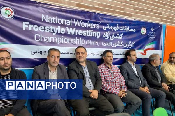 برگزاری مسابقات قهرمانی کشتی آزاد کارگران کشور در شهرستان فیروزکوه