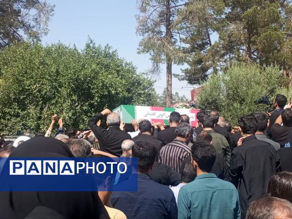 تشییع باشکوه پیکر شهدای مبارزه با اسرائیل در کاشان