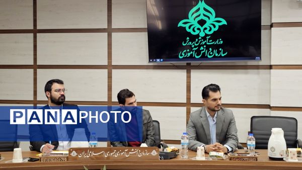 جلسه توسعه فعالیت‌های تربیتی و فرهنگی در گلستان