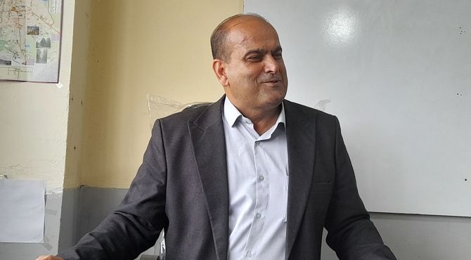 گفت‌وگو با معلمی که در حرفه خبرنگاری مشغول است 