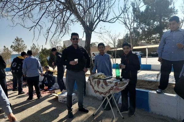 بازارچه کسب و کار مدرسه: فرصتی برای یادگیری و خلاقیت