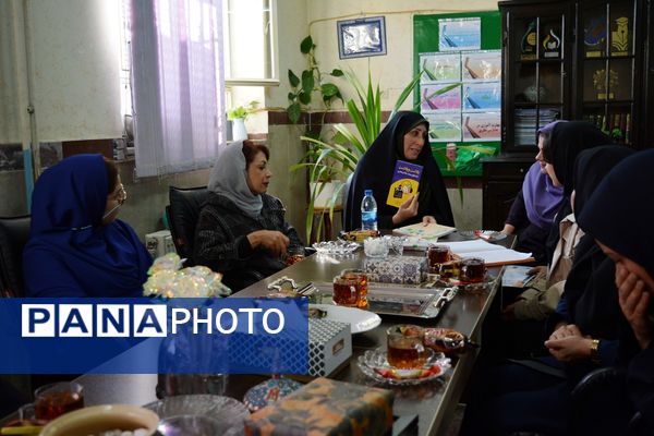 فرصتی برای کشف دنیای جدید در کارگاه نویسندگی و کتابخوانی