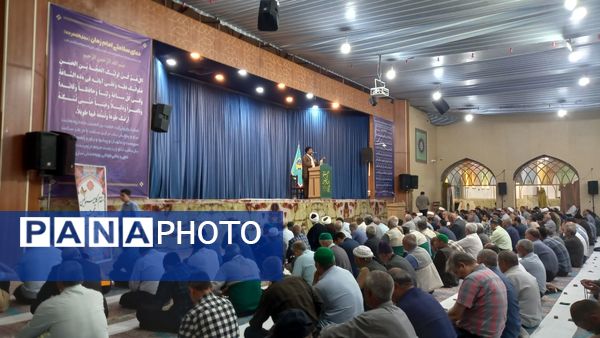گرامیداشت هفته معلم در نماز جمعه با حضور مدیر آموزش و پرورش پیشوا