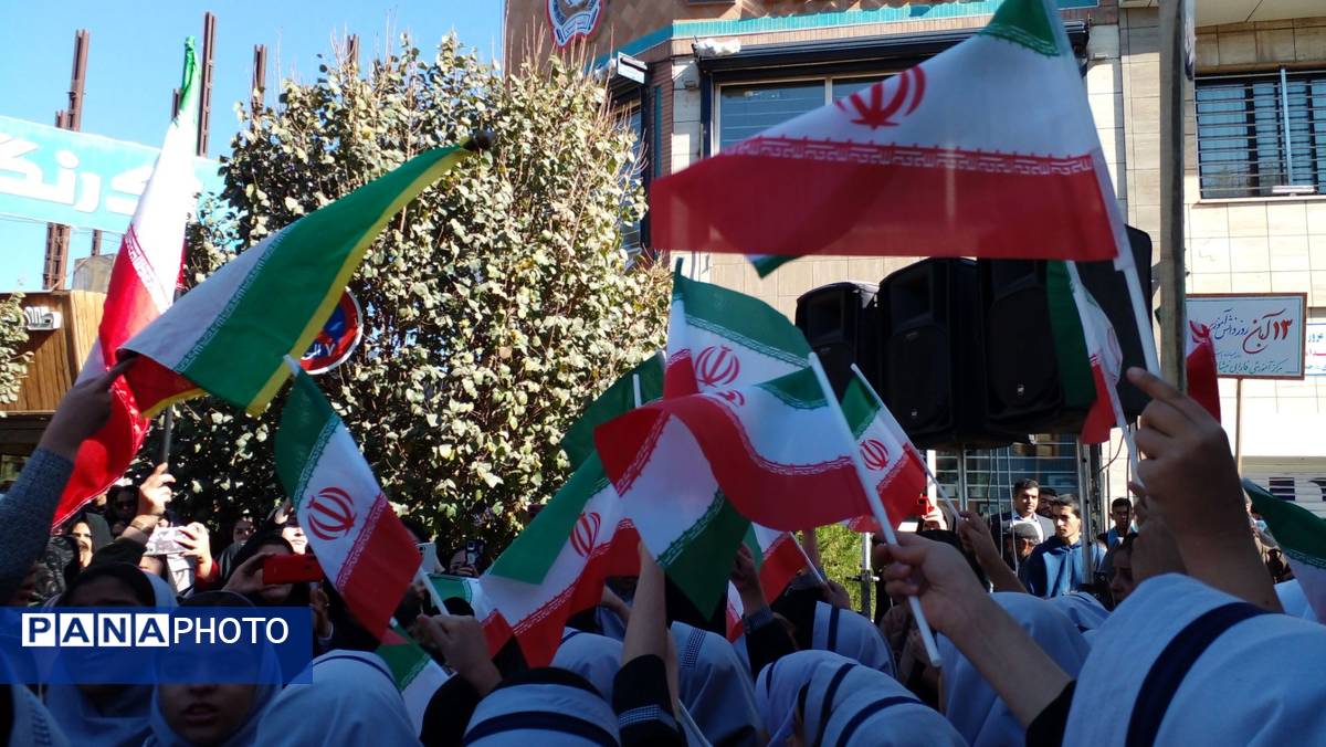 راهپیمایی ۱۳ آبان و روز دانش آموز در نیشابور 