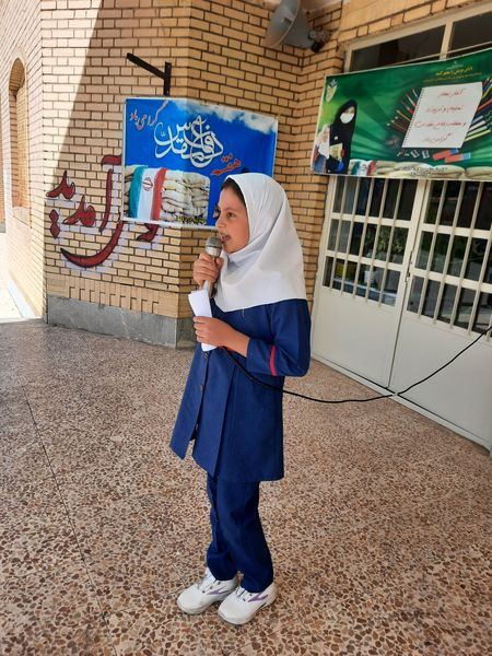 نمایشگاه‌هایی برای قدردانی از غیور مردان در مدارس مرند