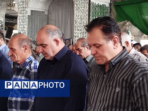 نماز جمعه کاشمر با حضور پرشور مردم برگزار شد