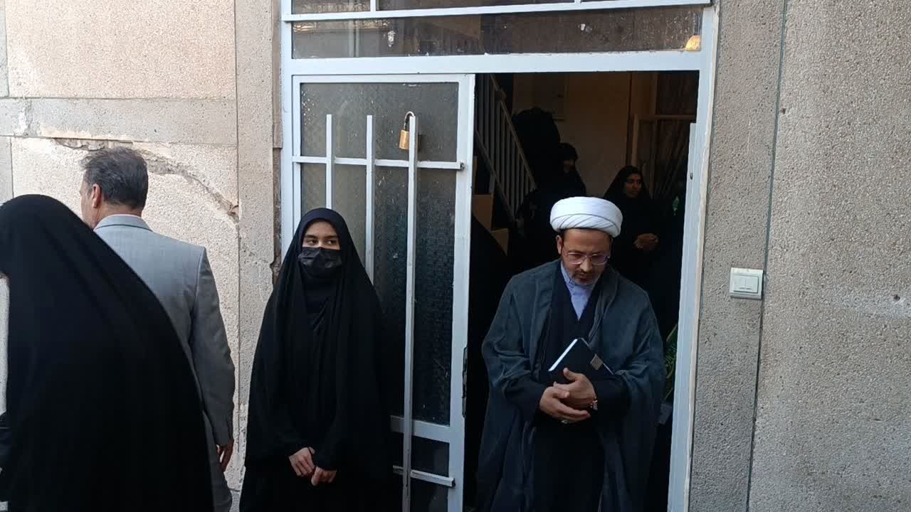 بازدید مسئولین اداره آموزش و پرورش از حوزه علمیه مکتب نرجس کاشمر