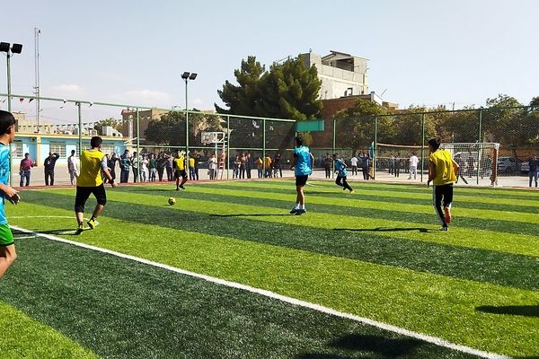 گذری بر روز های دوم و سوم از مسابقات فوتبال دبیرستان شاهد ابوذر غفاری نیشابور 