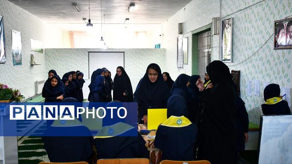 بیست‌وهشتمین دوره انتخابات شورای دانش‌آموزی در مدرسه هدف فیض‌آباد