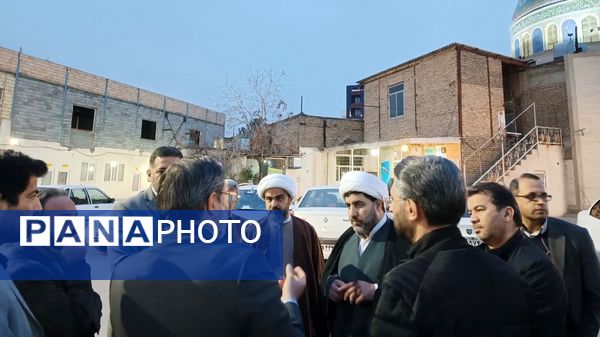 نشست صمیمی مسئولان با اهالی مسجد و محله فلاحی مشهد