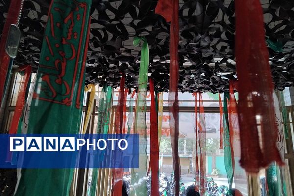 برگزاری جشن به مناسبت هفته دفاع مقدس و میلاد سیدالکریم در ناحیه یک شهرری 