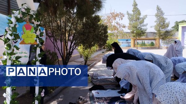 آیین نواختن زنگ نماز در مدرسه فرهنگ شهرستان خلیل آباد 