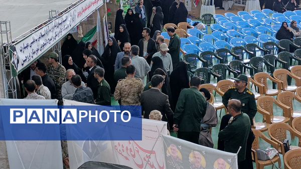 غرفه پایگاه‌های بسیج شهرستان بروجن در دومین اجلاسیه پانصد شهید شهرستان بروجن 