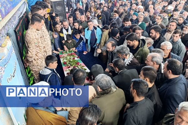 مراسم استقبال از پیکر شهید گمنام خوشنام فاطمی در مسجد جامع نیشابور 